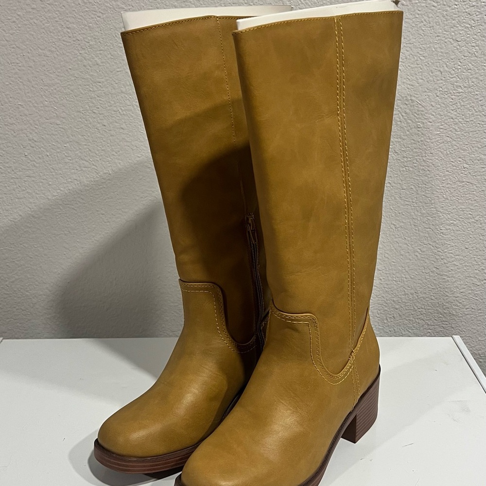 UNIONBAY Women's Banana Brown Heeled Boots